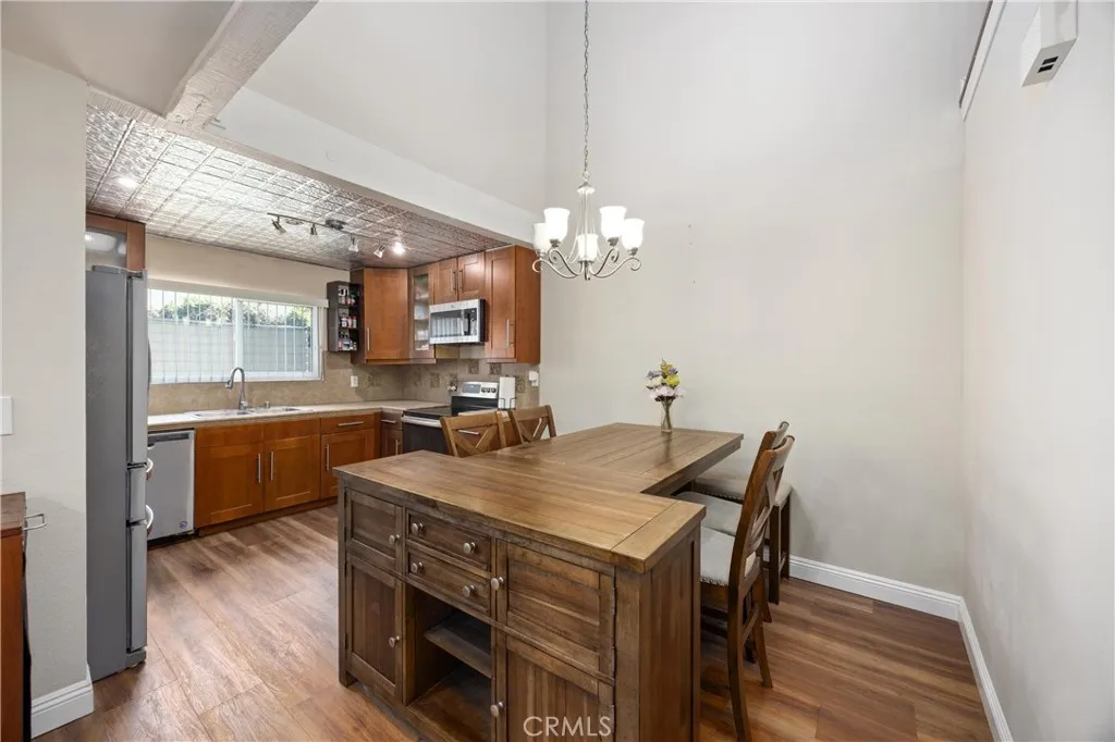 11052 Peppertree Lane, Garden Grove, California 92840 home-pic-11